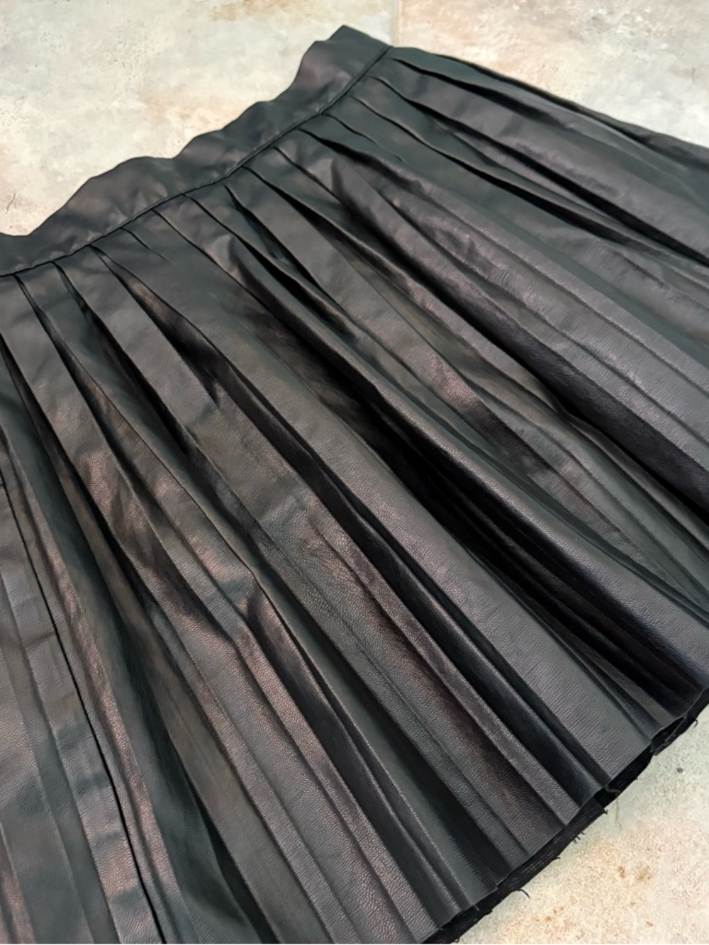Black Faux Leather Skirt Pretty Little Thing Size 4 Pleated High Waisted Grunge - Picture 3 of 9